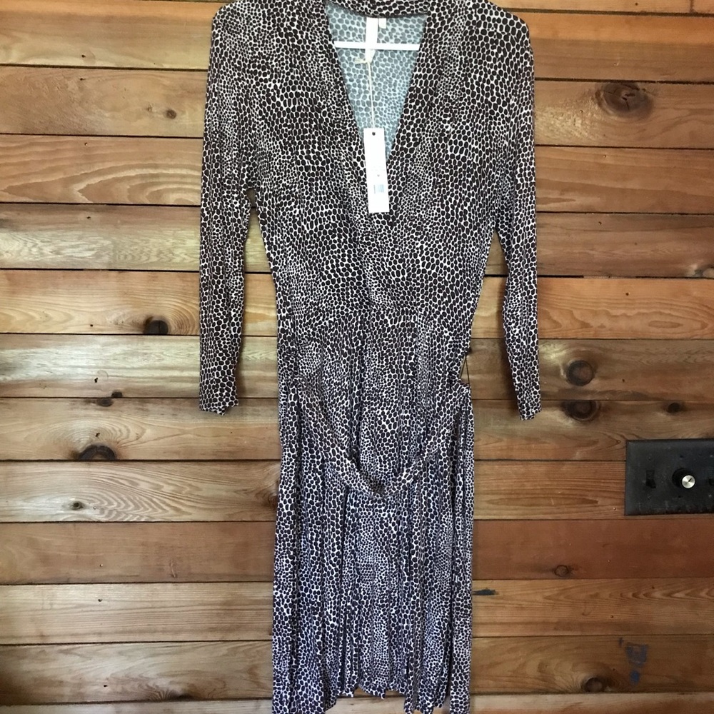 e’nvi: an innocent desire dress NWT Size M